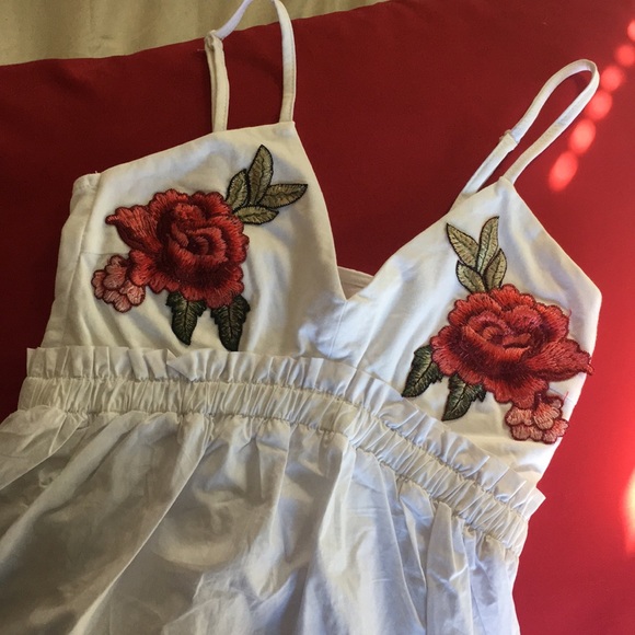 Top - Picture 2 of 4